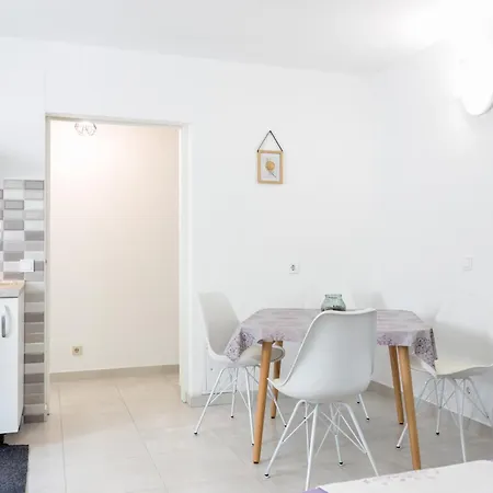 아파트 With Parking Space Podstrana, Split - 17586 포드스트라나