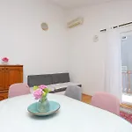 With Parking Space Podstrana, Split - 17586 Apartamento Podstrana