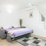 With Parking Space Podstrana, Split - 17586 Apartamento *