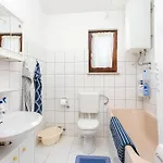 With Parking Space Podstrana, Split - 17586 Apartamento *