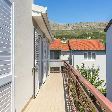 With Parking Space Podstrana, Split - 17586 Apartamento Podstrana